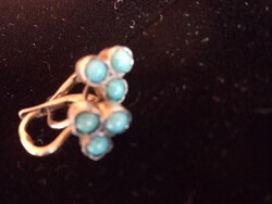 Klasszikus közepes méretű felnőtt eredeti türkizköves ezüst fülbevaló