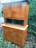 Szervíz tálaló szekrény, jó állapotban.