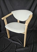 Felújított retro karfás szék