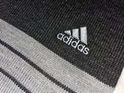 Eredeti  ADIDAS  gyapjú  sál
