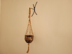 Régi retro fali függeszthető virágtartó kaspótartó és réz kaspó