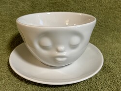 Porcelán csésze, csókos arckifejezéssel