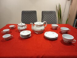 Zsolnay porcelán mokkás-teás készletből maradt hibátlan darabok