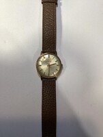 Marvin Vintage karóra aranyozott tokban