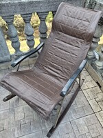 Takeshi Nii hintaszék