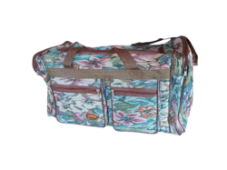 Nagy méretű gobelin hatású anyagból utazótáska, 60*30*30 cm