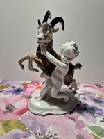 Nagyméretű, Német porcelán puttó kecskebakkal