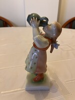 Nagyméretű (20 cm) Herendi porcelán figura – Kislány tejes csuporral (Első osztályú, hibátlan)
