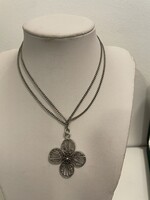 Orosz ékszer, ezüstözött filigrán medál lánccal