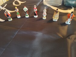 Népviseletes mini porcelánok