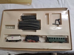 PIKO modellbahn kezdő készlet töltőkúttal