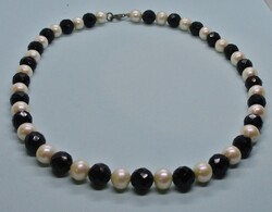 Szép antik valódi nagy gyöngy és ónix nyaklánc, ezüst kapoccsal