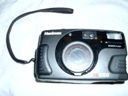 Régi Hanimex TC5300 kompakt 35 mm-es filmes fényképezőgép.