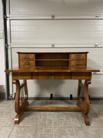 Biedermeier stílusú íróasztal