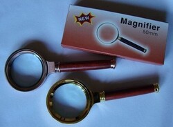 Nagyitó. Magnifer 50. 50 mm átmérőjű fémnyeles üvegnagyító 41 mm-es lencsével.
