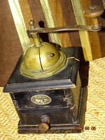 ANTIK TURUL RÉZ-FA KÁVÉDARÁLÓ