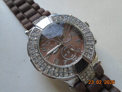 BELLOS  OS-SJ465 ékszeróra csiszolt kövekkel