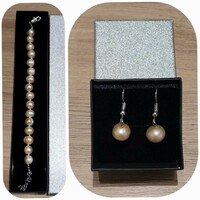 Tenyésztett gyöngy karkötő fülivel