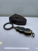 Bőr tokos összecsukható nagyító