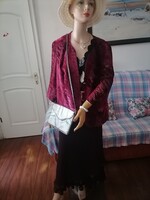 Szebbnél szebbek molett nálam elegáns alkalmi Martha May zakó finom szín burgundi vörös 120 mell