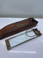 Elegáns bőrtokos nagyitó