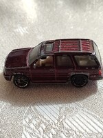 Matchbox Cadillac Escalade.   2002 Mattel.
