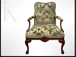 Barokk stílusú, karfás fotel – olasz elegancia, gazdag textíliával