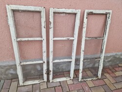 Régi ablak keret vintage paraszt ablakok népi dekoráció falusi keret ablak