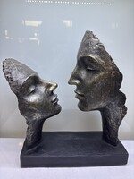 Szerelmes arcok bronzirozott szobor 21x26cm
