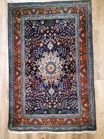Eredeti, kézi csomózású perzsa Tabriz szőnyeg – 155 × 100 cm, prémium iráni minőség, címkével