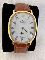 Swiss Bulova quartz men's watch gold plated 31x36 mm case size 1980-90. 8377 Model