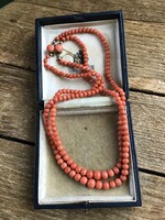 Antik viktoriánus lazac színű dupla soros korall nyaklánc biztonsági lánccal