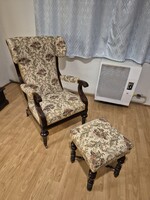 Antik fotel és 2 db zsámoly gobelin kárpittal