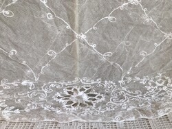 FÜGGÖNY - 2 db -  KÉZIMUNKA - 200 x 180 cm / db - 2 db pici lyuk