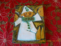 Zsolnay pirogránit bohócos falikép