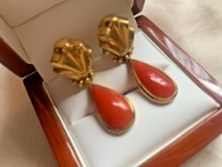 Fülbevaló 18k sárga arany ﻿korall