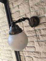 Antik kovácsoltvas rusztikus falikar lámpa falilàmpa matt opàl üveg búràval