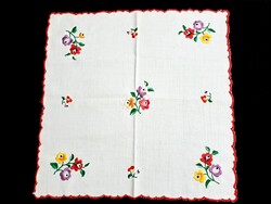Kalocsai mintával hímzett terítő 44 x 44 cm
