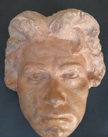 RITKA DARABOS IVÁN FALIKERÁMIA/FALIMASZK BEETHOVEN?