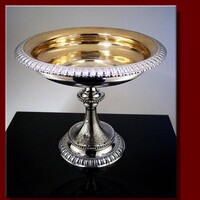 Múzeumi ritkaság: J. Wagner & Sohn (Berlin) – Aranyozott Ezüst Asztalközép (1872-1902)