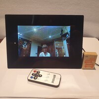 Maxell digitális képkeret készlet 17cm memoriakártyával távirányítóval dobozában