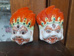 Tibeti Buddhista Mahakala Jelzett Porcelán Maszk,Fali Dísz Pár. 9.5 cm.