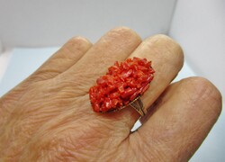 Különleges antik korallos gyürű nagy fejrésszel