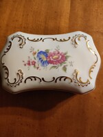 Bombonier, ékszertartó hollóházi porcelán klasszikus, "1831",  virág motívummal