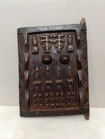 Antik afrikai Dogon népcsoport dúsan faragott kis méretű fa ajtó Mali 370 6248