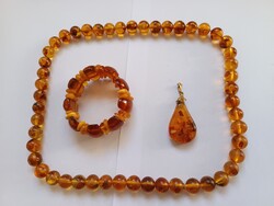 Borostyán Ékszer Szett - Nyaklánc + Karkötő+ Medál