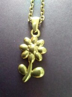 Virág medál lánccal
