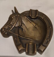 Bronz lovas hamutartó