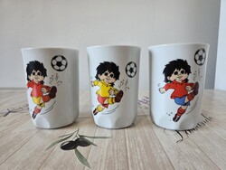 Zsolnay porcelán focis poharak egyben