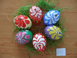 Húsvéti kézzel festett hímes tojások, 6 darab (682)